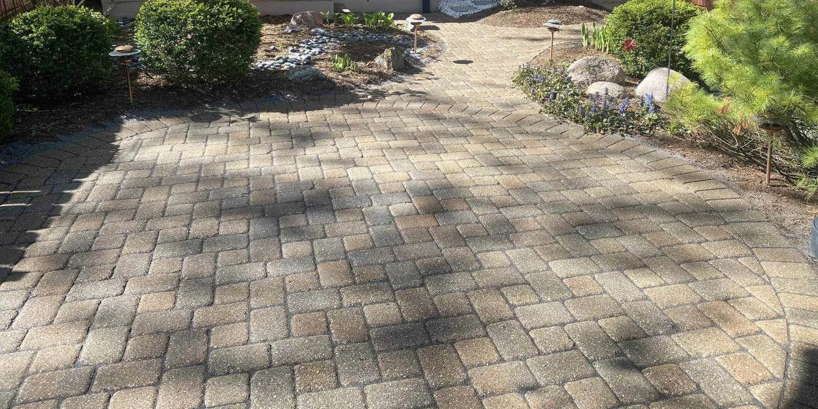 power washing by Maverick Softwash
